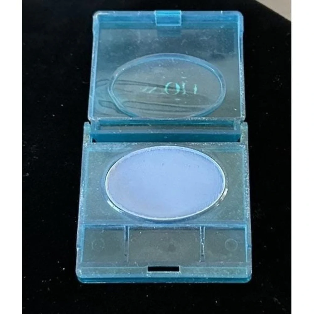 Avon Making‎ Eyes Creamy Powder Eye Shadow Sapphire VTG - 80's
